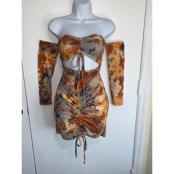 OFF THE SHOULDER CUT OUT DRESS MEDIUM - Picture 3 of 8